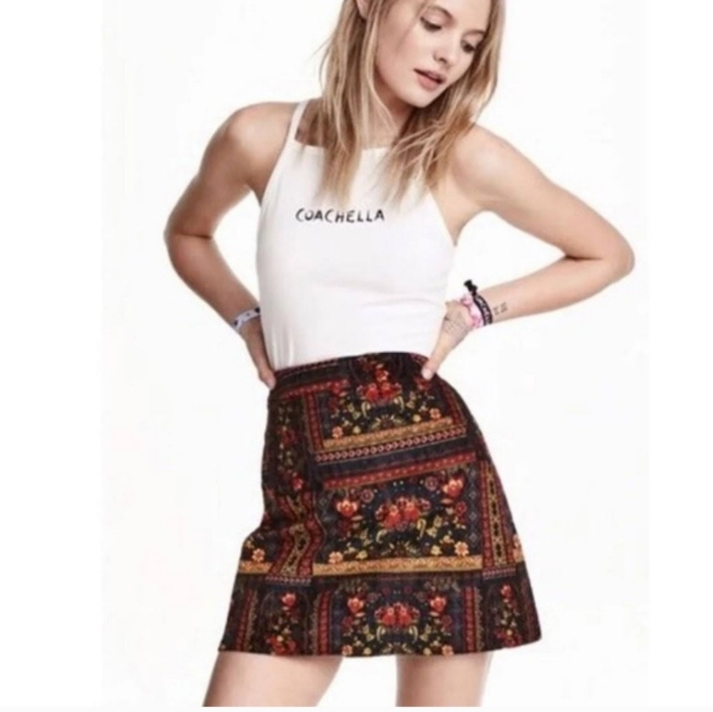 H&M × Coachella Velvet Floral Patterned Mini Skirt - Black/Orange/Yellow. 6